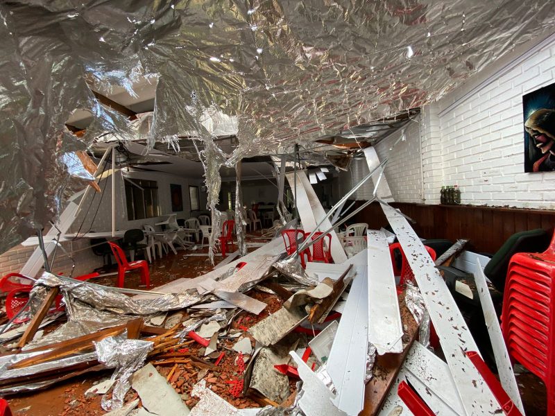 Local ficou destru&iacute;do. &mdash; Foto: Corpo de Bombeiros/Divulga&ccedil;ao/ND