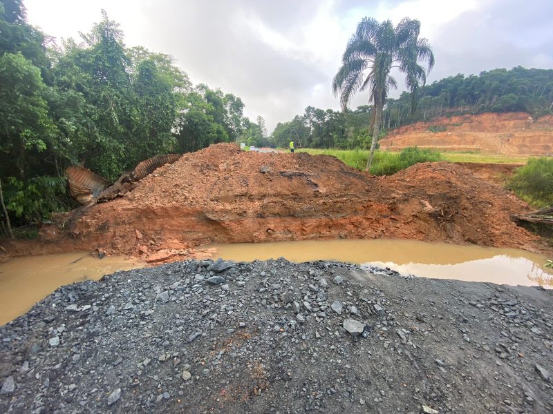 De acordo com a PRF (Pol&iacute;cia Rodovi&aacute;ria Federal), um desvio para ve&iacute;culos de pequeno porte pode ser feito pela rua Ca&ccedil;ador – Foto: Mois&eacute;s Stuker/NDTV