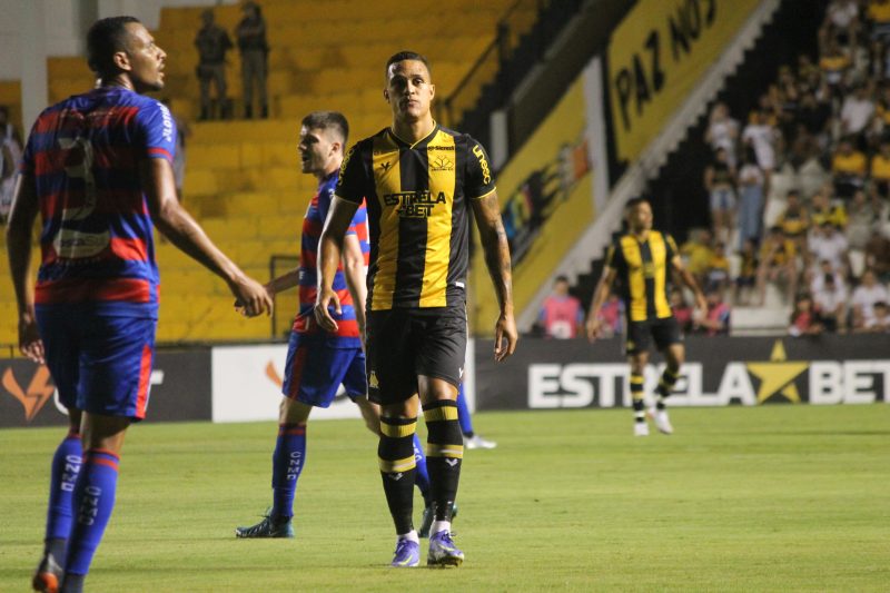 Criciúma x Marcílio Dias pelo Campeonato Catarinense 