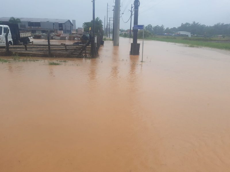Chuva deixa ruas alagadas em Cocal do Sul – Foto: Defesa Civil de Cocal do Sul/Divulga&ccedil;&atilde;o/ND