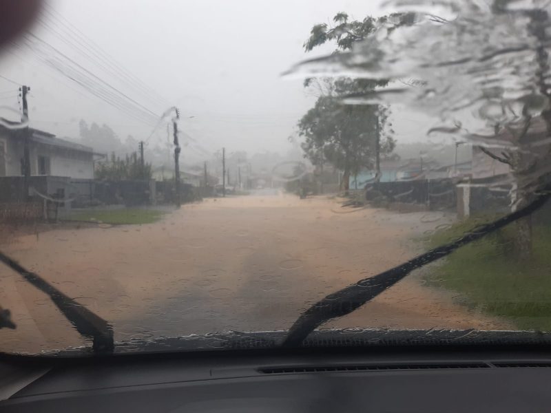 Chuva deixa ruas alagadas em Cocal do Sul – Foto: Defesa Civil de Cocal do Sul/Divulga&ccedil;&atilde;o/ND
