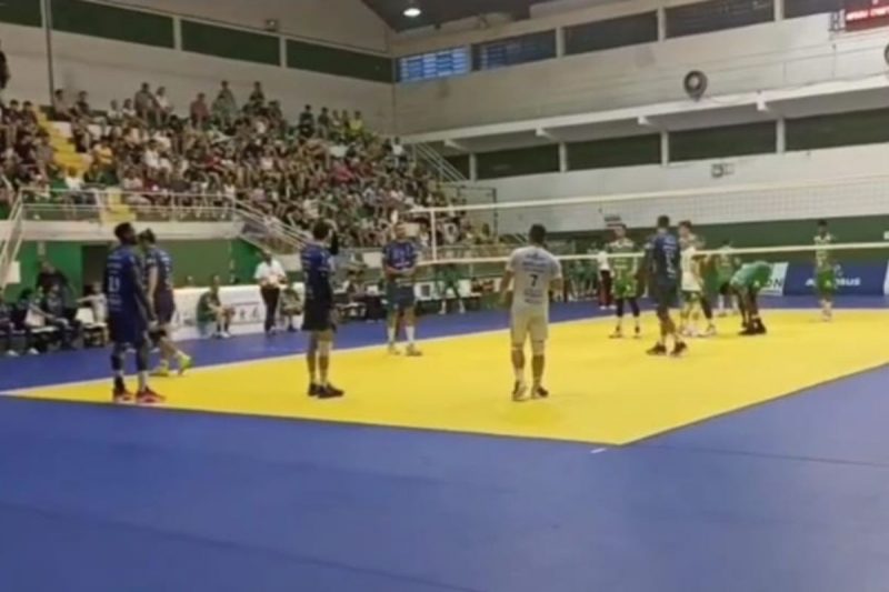 Joinville V&ocirc;lei e Chapec&oacute; se enfrentaram na noite deste s&aacute;bado (28), no Oeste catarinense – Foto: Divulga&ccedil;&atilde;o/ND