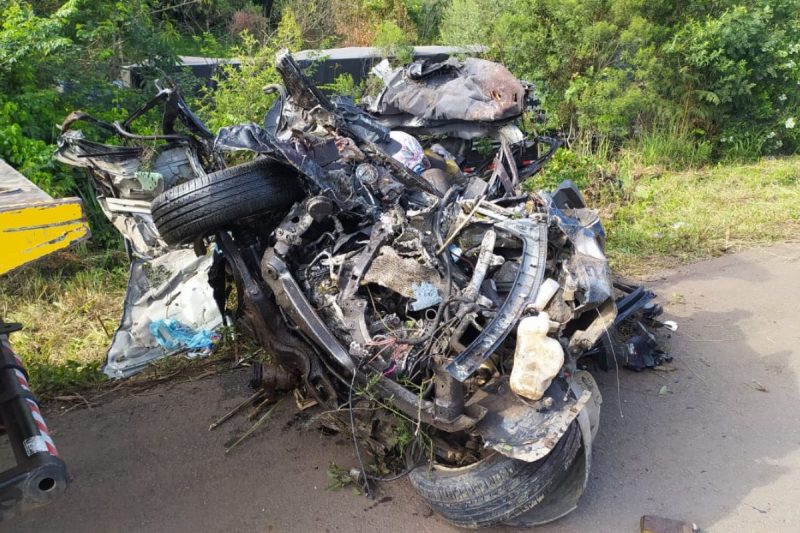 Acidente aconteceu na madrugada deste s&aacute;bado (21), na BR-470 – Foto: PRF/Divulga&ccedil;&atilde;o/ND