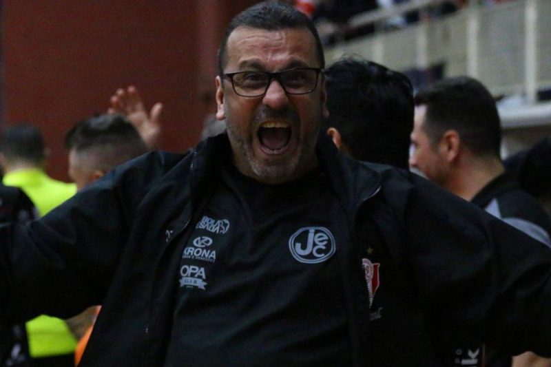 Vandr&eacute; da Costa deixa o JEC Futsal com t&iacute;tulo da Ta&ccedil;a Brasil e da Copa Mundo do Futsal Sub-21 – Foto: JEC Futsal/Divulga&ccedil;&atilde;o/ND