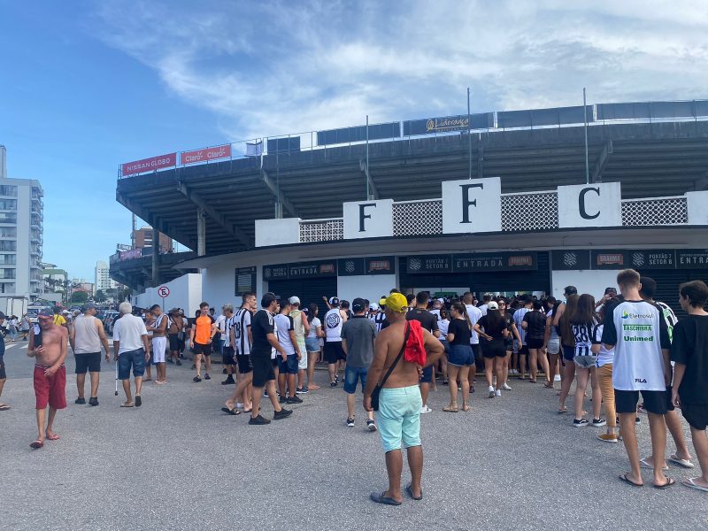 Estádio do Figueirense deve receber mais de 10 mil torcedores
