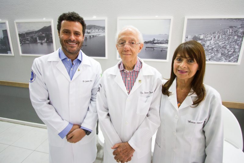 Filho Gustavo Sbissa e a esposa, a m&eacute;dica cardiologista Loisiane Anacleto Sbissa – Foto: Leo Munhoz/ND