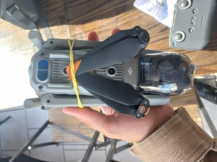 Drone apreendido pela Pol&iacute;cia Militar, por meio do 1&ordm; BPM (Batalh&atilde;o da Pol&iacute;cia Militar de Itaja&iacute;) – Foto: PMSC/Divulga&ccedil;&atilde;o/ND