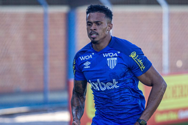Fabrício Baiano vive a expectativa de estrear pelo Avaí 