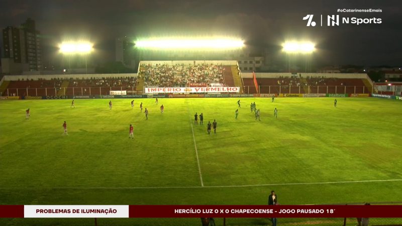 Queda de energia interrompeu a partida entre Hercílio Luz x Chapecoense