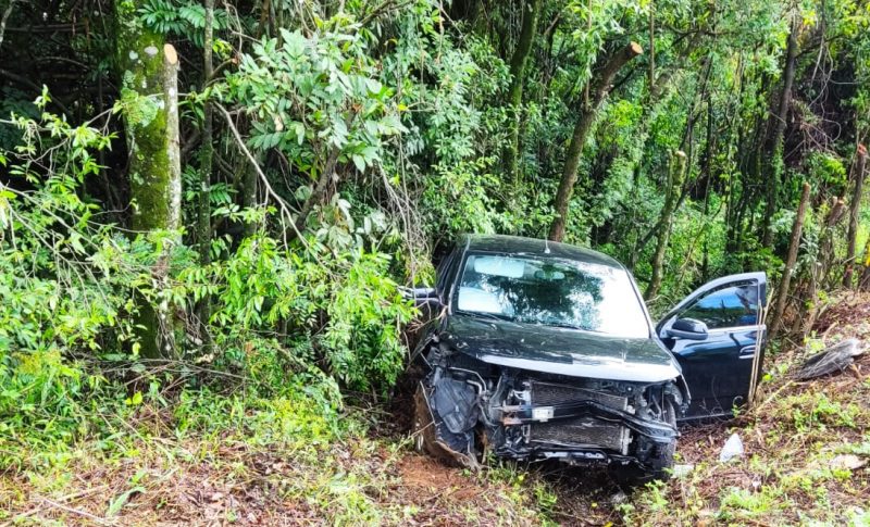 O acidente foi registrada na BR-282 em Ponte Serrada. &mdash; Foto: Corpo de Bombeiros/Reprodu&ccedil;&atilde;o/ND