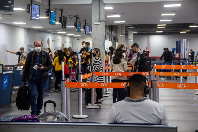 Área de check-in da GOL no Aeroporto Internacional de Navegantes