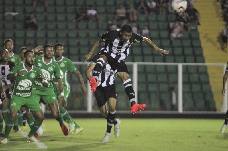Figueirense na press&atilde;o da vit&oacute;ria diante do Marc&iacute;lio Dias no est&aacute;dio Orlando Scarpelli – Foto: Patrick Floriani/FFC/Divulga&ccedil;&atilde;o/ND