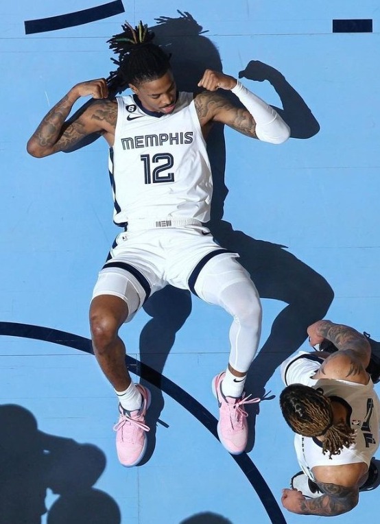 Morant disse que agrediu o adolescente, mas insistiu que estava agindo em legítima defesa