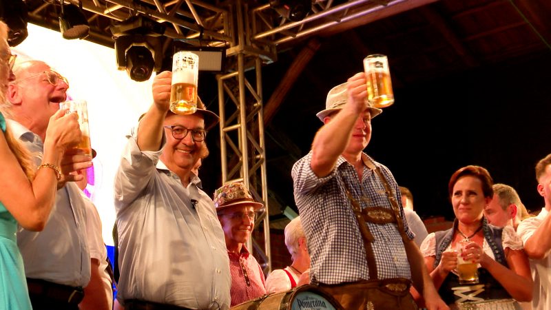 Governador Jorginho Mello participou da abertura da festa – Foto: Reprodu&ccedil;&atilde;o/ND