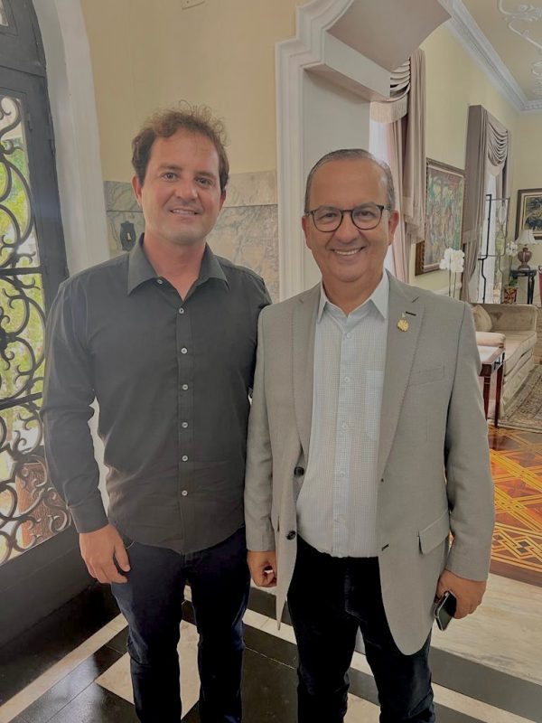 Vereador o Balne&aacute;rio Rinc&atilde;o, Juninho Venturini esteve com o governador Jorginho Mello para tratar de elei&ccedil;&otilde;es 2024. – Foto: Divulga&ccedil;&atilde;o