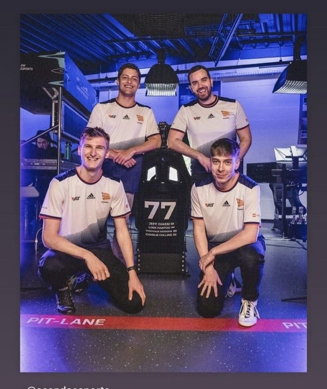 Equipe Proton Coanda Esports: Jeff Giassi, Loek Hartog, Paschalis Gkergkise e Charlie Collins prontos para uma disputa do Automobilismo Virtual – Foto: divulga&ccedil;&atilde;o