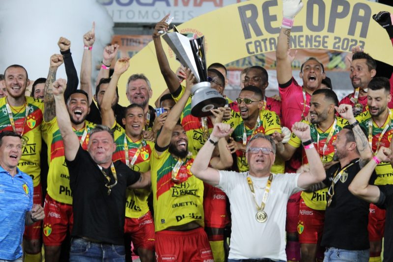 Brusque levanta o troféu da Recopa Catarinense