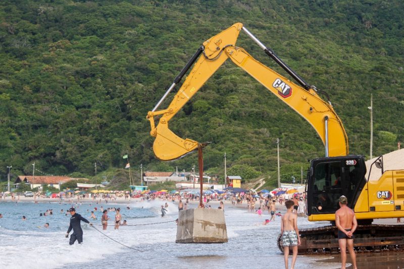 Alargamento na Praia dos Ingleses deve acabar em fevereiro – Foto: Leo Munhoz/ND