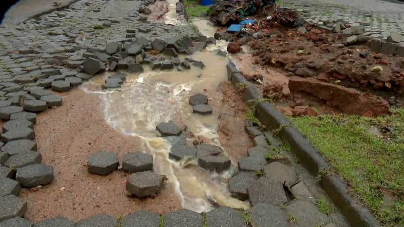 Forte chuva causa enxurrada e castiga novamente moradores de Benedito Novo – Foto: Mois&eacute;s Stuker/NDTV