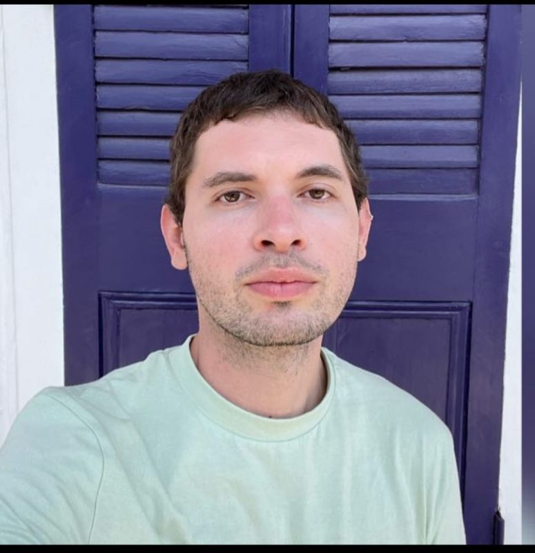 Murilo de Quadros Jesus &eacute; professor de Letras Portugu&ecirc;s e Ingl&ecirc;s. – Foto: Divulga&ccedil;&atilde;o/ND