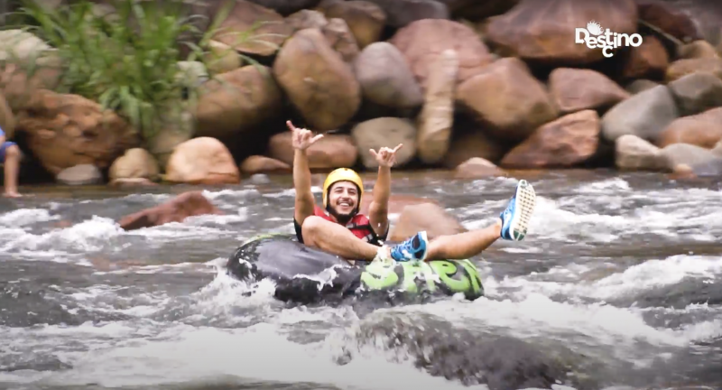 O trajeto dura em torno de 1 hora e s&atilde;o percorridos 3,5 Km pelas aguas do rio que corta a regi&atilde;o – Foto: NDTV/Divulga&ccedil;&atilde;o