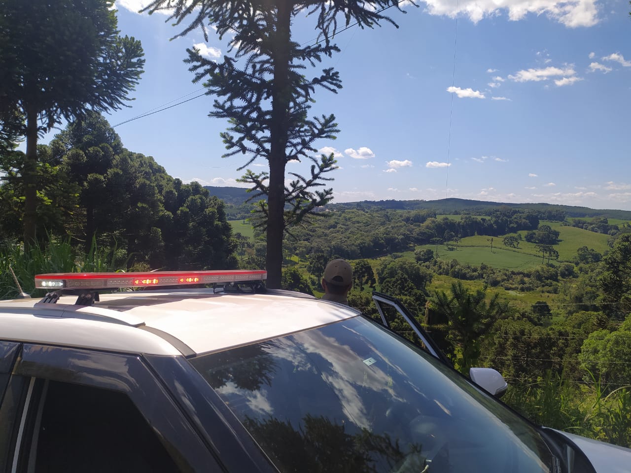 Mulher Agredida Pelo Companheiro Com Chutes E Socos Na Frente Da Filha Em Jaragu Do Sul