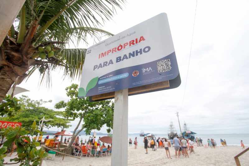 Praia imprópria para banho em Florianópolis