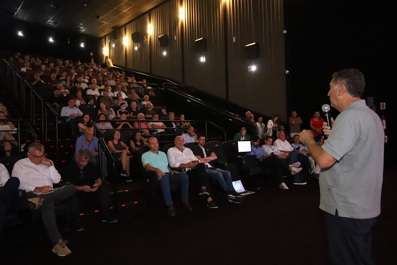 Vereadores, empres&aacute;rios e representantes de entidades conheceram os detalhes das principais obras da Capital para 2023 – Foto: PMF/Divulga&ccedil;&atilde;o/Nd