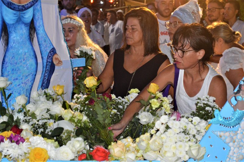 Evento em homenagem a Iemanj&aacute; ocorre na praia de Cabe&ccedil;udas – Foto: Prefeitura de Itaja&iacute;/Reprodu&ccedil;&atilde;o/ND