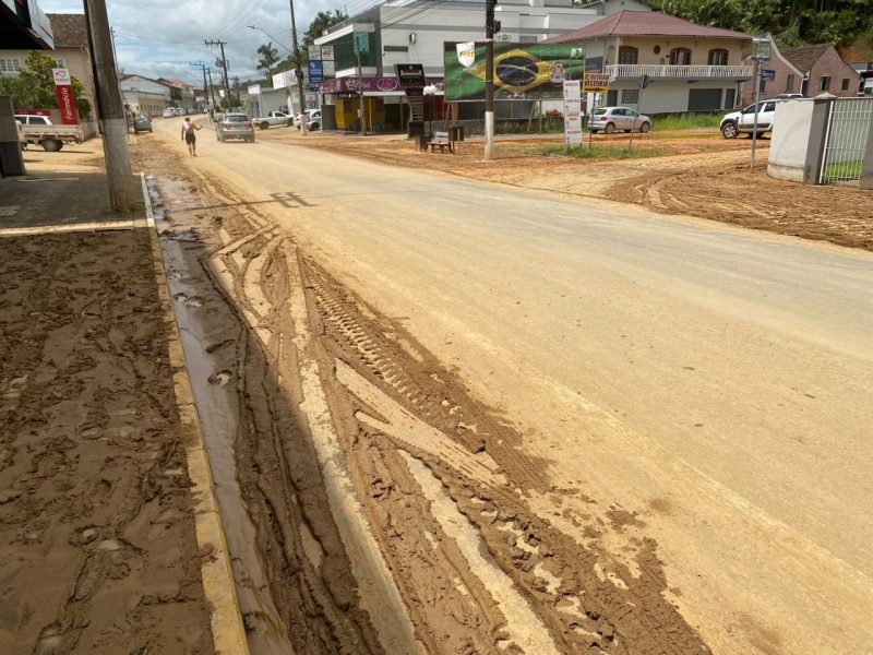 Ascurra e Rodeio tentam se reerguer ap&oacute;s estragos causados pela chuva – Foto: Divulga&ccedil;&atilde;o/Prefeitura de Ascurra
