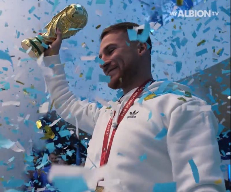 Mc Allister &eacute; alvo do Manchester United – Foto: My Albion TV/Bigthon/Divulga&ccedil;&atilde;o/ND