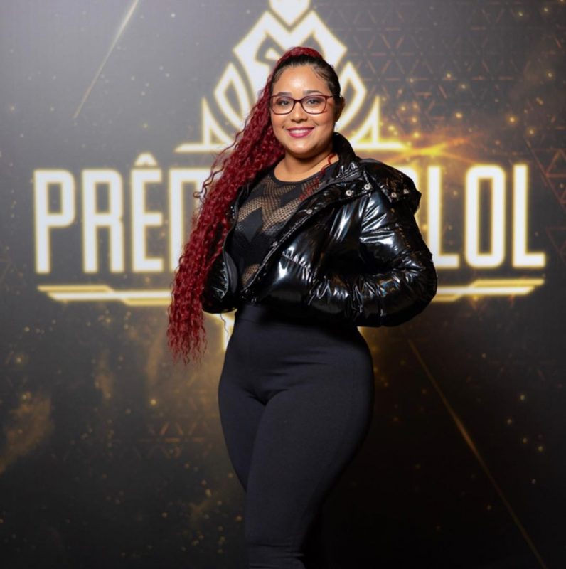 Jessyka &eacute; int&eacute;rprete de libras e faz lives bimodal – Foto: @suuhgetsu/Instagram/Divulga&ccedil;&atilde;o/ND