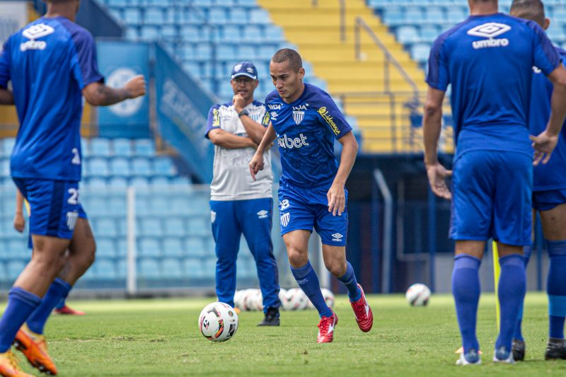 Volante Jean Martim retornou ao Leão, mas deve ser novamente emprestado