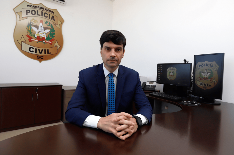 Novo delegado-geral da Pol&iacute;cia Civil de Santa Catarina, Ulisses Gabriel diz que in&iacute;cio de trabalho &eacute; para gerencial crise por falta de pessoal. – Foto: Divulga&ccedil;&atilde;o