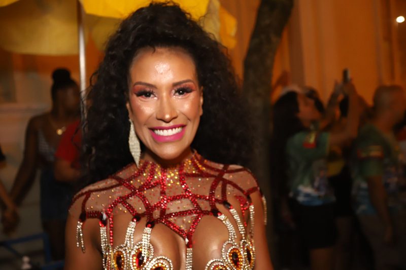 A escola irá retratar as dificuldades que a banda enfrentou e fez surgir a gíria que deu nome ao grupo, serDazaranha é ser “casca grossa, que sobrevive bravamente às adversidades”, aquele que “come feijão comdetergente, dorme na chuva e dorme contente”. – Foto: Pedro Perez/PMF/Divulgação/ND