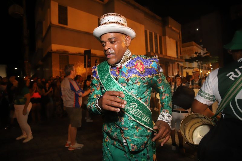 As críticas sociais que a banda faz em suas letras também estarão presentes na avenida – Foto: Pedro Perez/PMF/Divulgação/ND