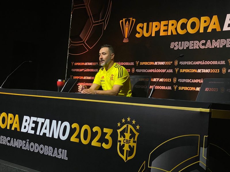 Vítor Pereira fala sobre a derrota do Flamengo para o Palmeiras