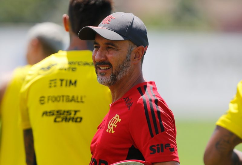 Vítor Pereira está fora do Flamengo