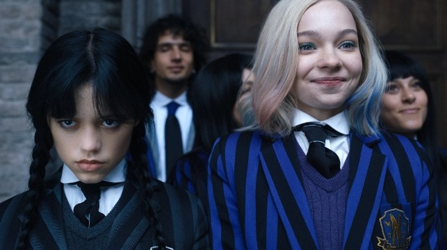 Amizade de Wandinha e Enid ir&aacute; aparecer com mais evid&ecirc;ncia – Foto: Netflix/Divulga&ccedil;&atilde;o