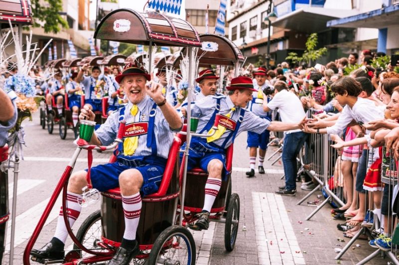 Planetapeia far&aacute; desfile comemorativo em Balne&aacute;rio Cambori&uacute; – Foto: Planetapeia/Reprodu&ccedil;&atilde;o/ND
