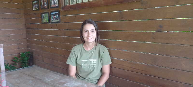 A produtora e empreendedora rural Karlota e sua fam&iacute;lia cuidam de duas propriedades que juntamos somam aproximadamente 24 hectares no Sert&atilde;o do Ribeir&atilde;o, na regi&atilde;o Sul de Florian&oacute;polis &mdash; Foto: Luiz Fernando Dresch/ND