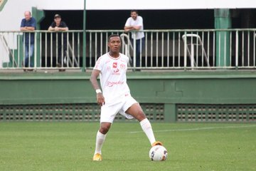 O lateral Gregory de 18 anos foi emprestado vai vestir a camisa do Botafogo do Rio de Janeiro – Foto: Divulga&ccedil;&atilde;o/Herc&iacute;lio Luz/ND