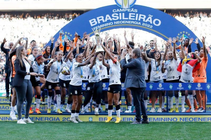 Futebol Feminino no Brasil: Corinthians domina 2023 com quatro títulos;  veja lista com todas as campeãs