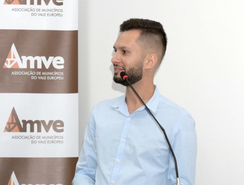 Prefeito de Ascurra deixou a presid&ecirc;ncia da Amve com desabado por falta de ajuda ap&oacute;s estragos com as chuvas – Foto: Divulga&ccedil;&atilde;o/ND