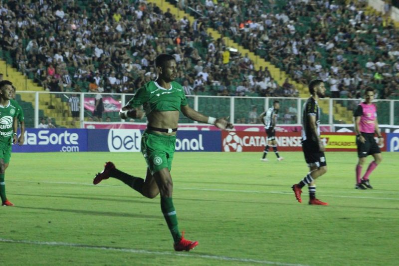 Danrlei comemora gol da Chapecoense contra o Figueirense – Foto: Jo&atilde;o Heemann/ACF/ND