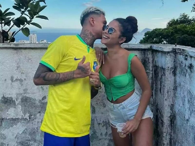 O cantor MC Cabelinho e a atriz Bella Campos