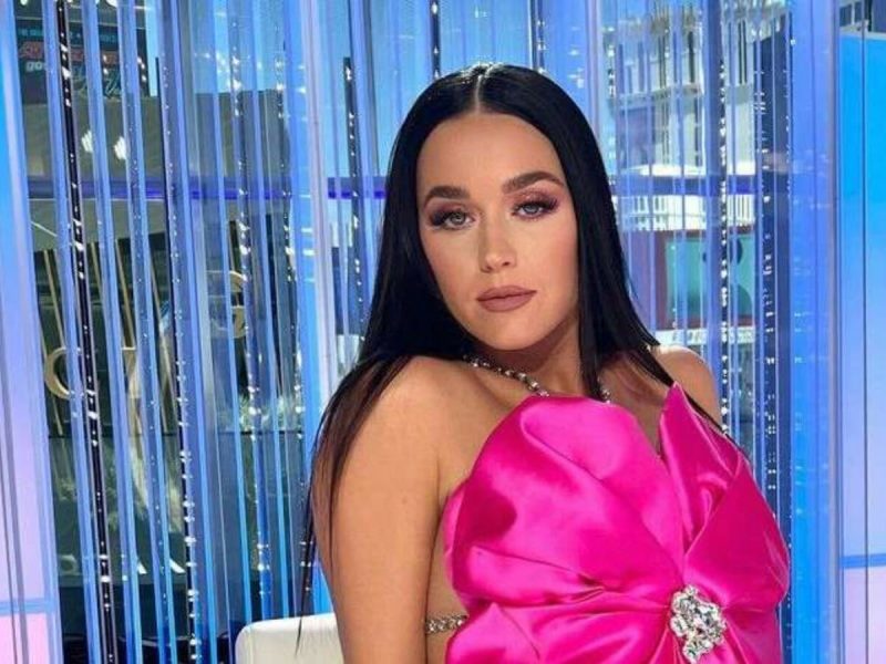 Katy Perry se emociona ao ouvir hist&oacute;ria de sobrevivente de massacre – Foto: Divulgac&atilde;o/Observat&oacute;rio dos Famosos/ND