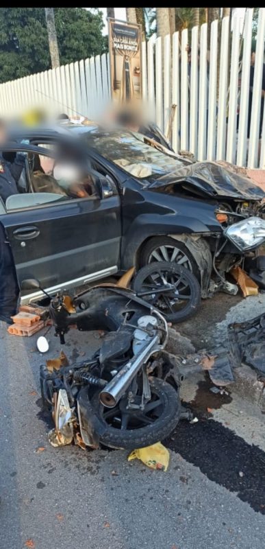 Colis&atilde;o deixou mulher e homem feridos na tarde desta segunda-feira (6) – Foto: Corpo de Bombeiros/Divulga&ccedil;&atilde;o/ND