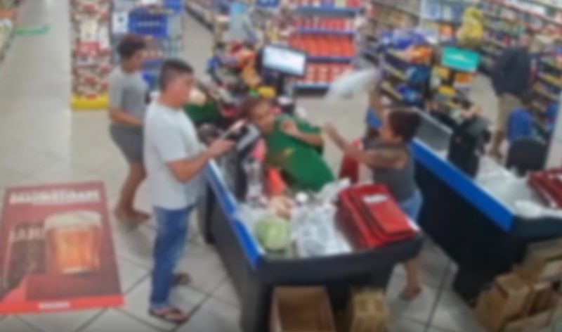 agressão em mercado