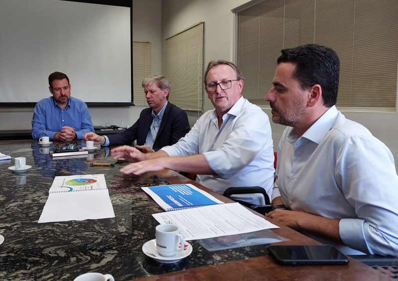 Representantes da Ampesc estiveram na Casa Civil e aguardam reuni&atilde;o com governador Jorginho Mello – Foto: Divulga&ccedil;&atilde;o/ND